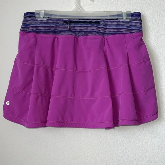 Lululemon skort - Picture 2 of 4